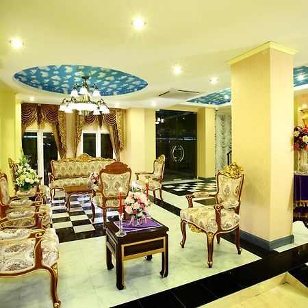 Victoria Nimman Hotel Chiang Mai Esterno foto